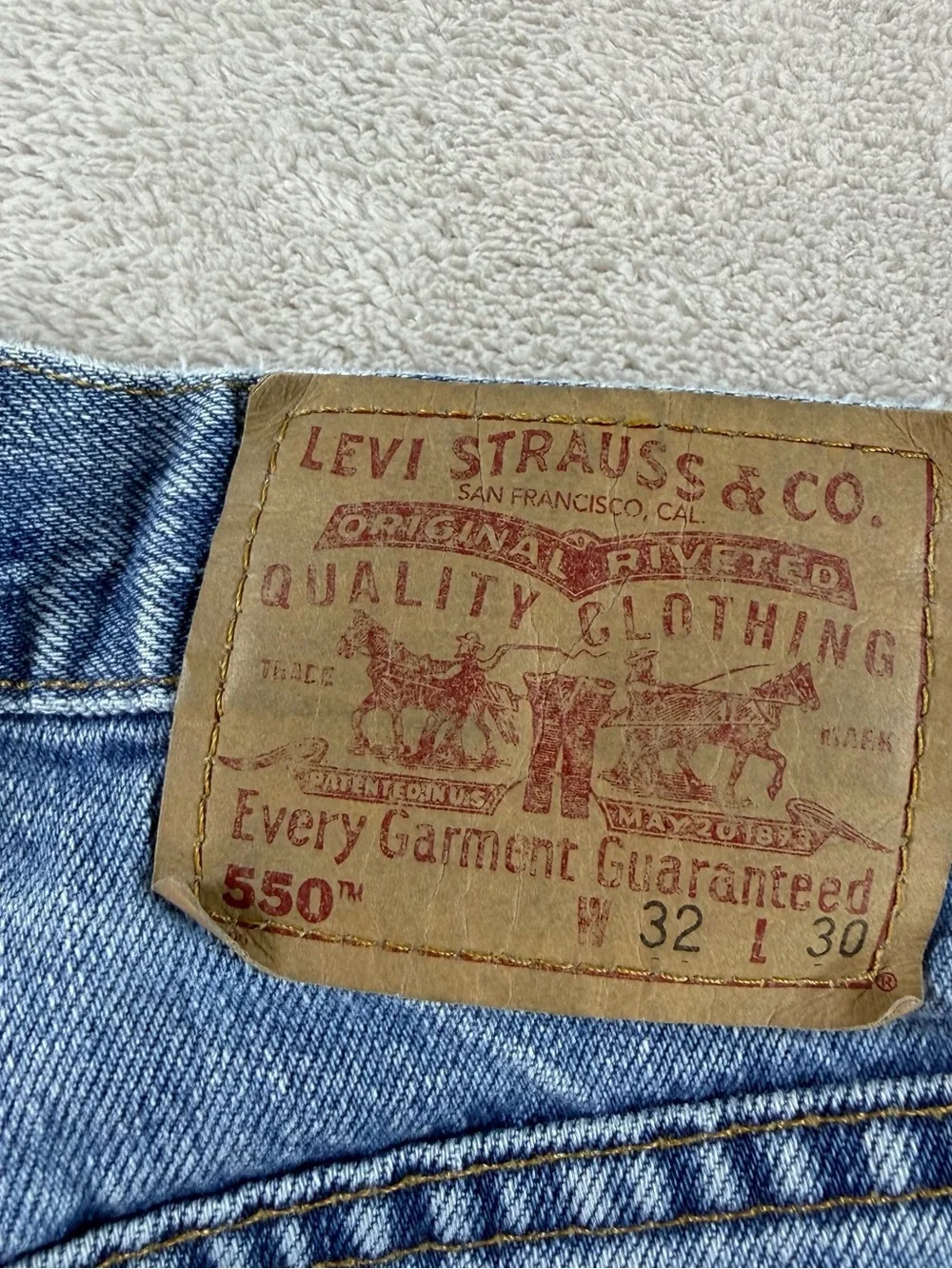 Levis 550 Mens Vintage Jeans 32x30 Blue Relaxed Fit Tapered Leg Med Wash Denim
